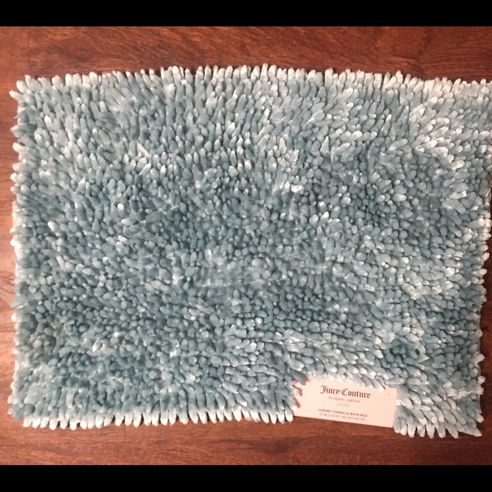 Juicy Couture Bath rug, NWT